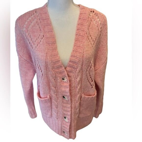 Cliche cardigan sweater size large pink with flowers embroidered over buttons - Picture 1 of 15
